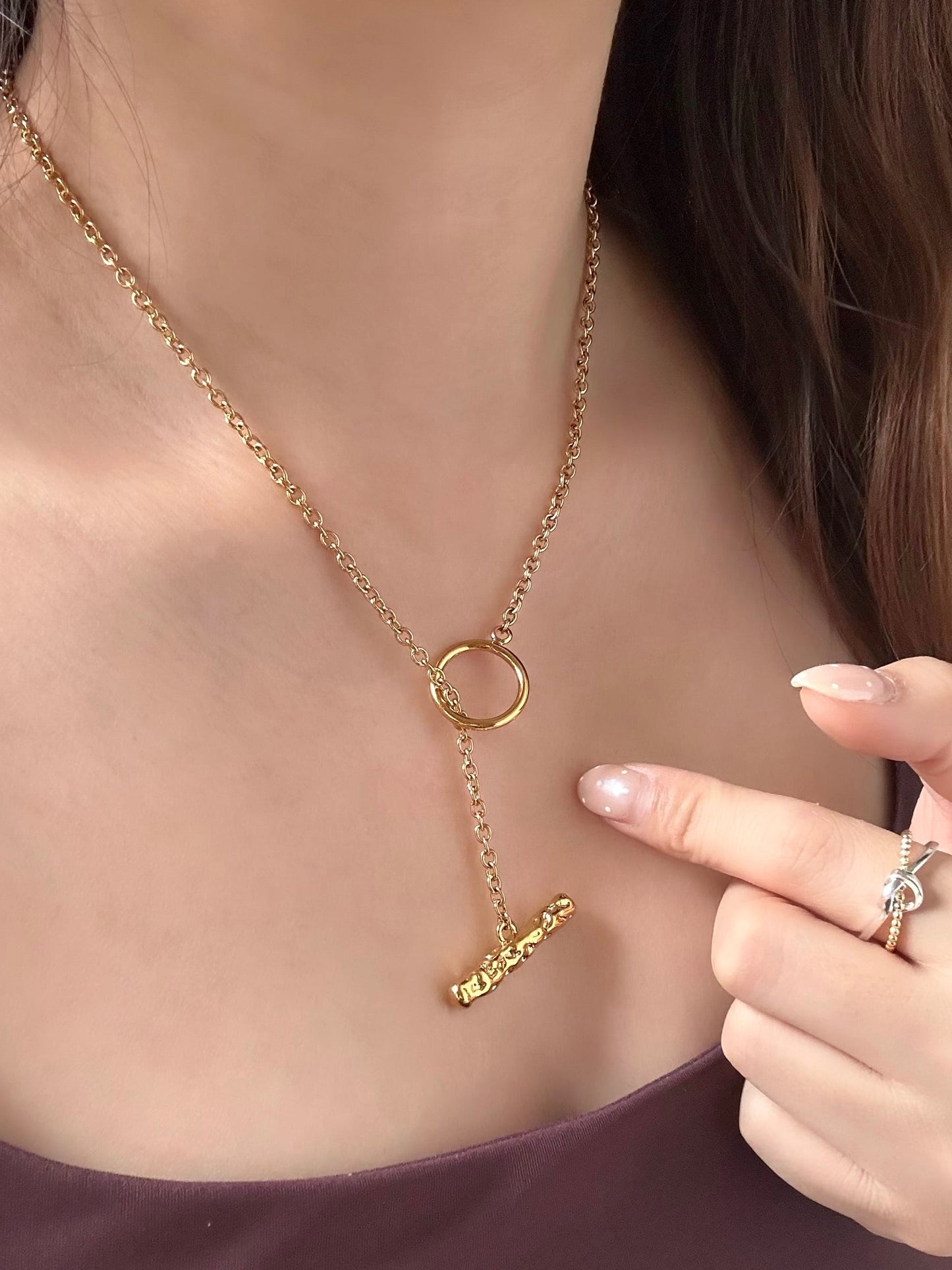 Textured OT Necklace