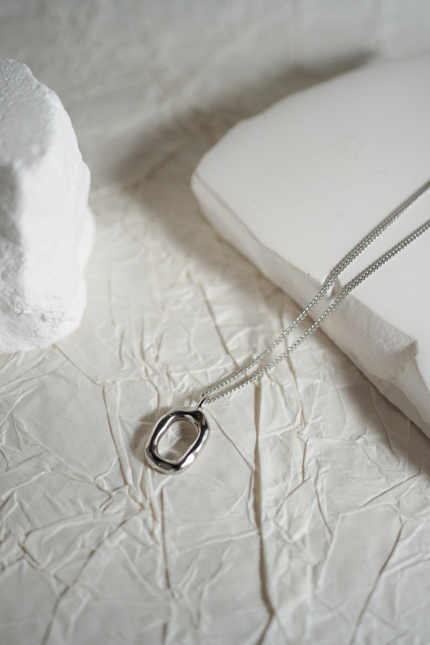 Lune Edge Necklace
