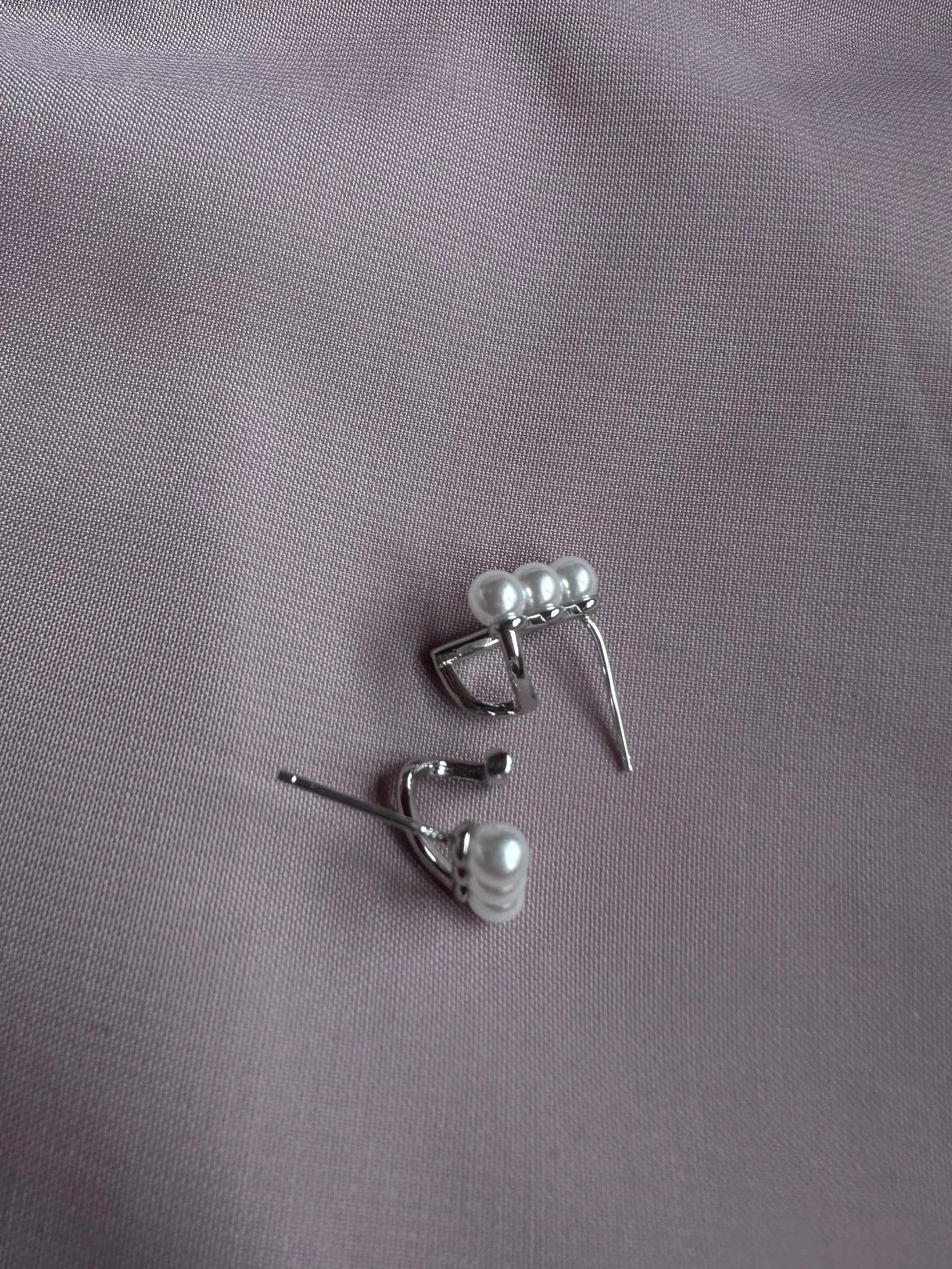 Pearl Axis Earring
