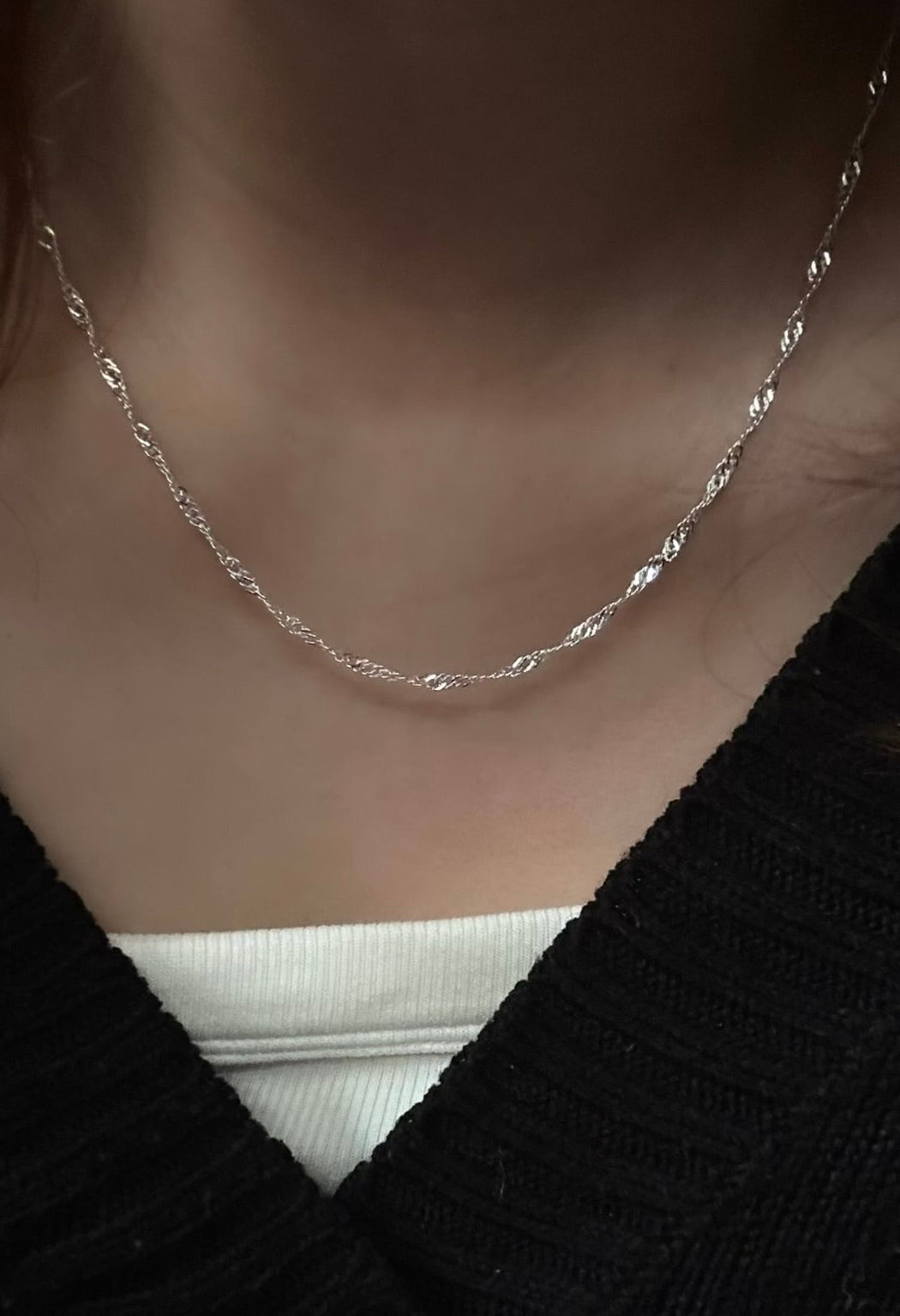 Glimmer Twist Necklace