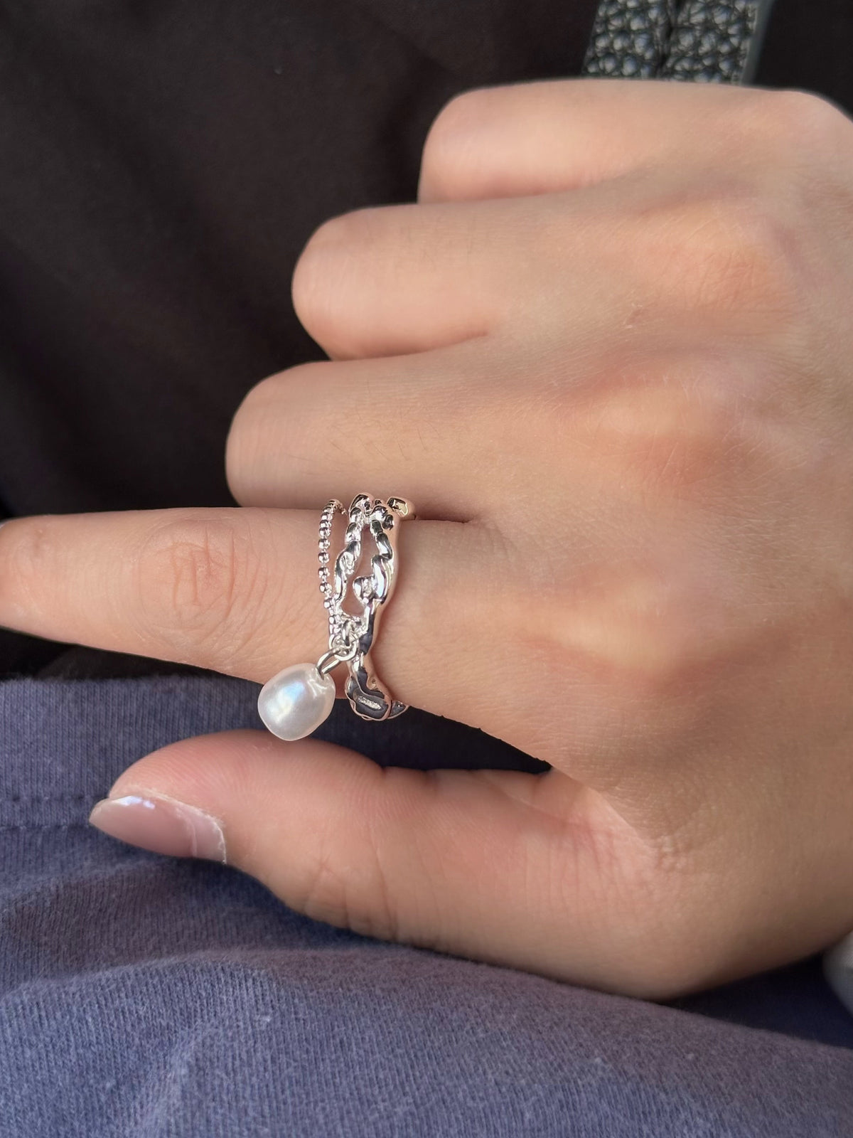 Chained Radiance Ring