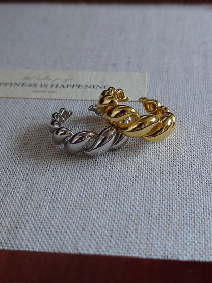 Croissant Ring