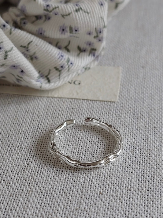 Dream Twig Ring