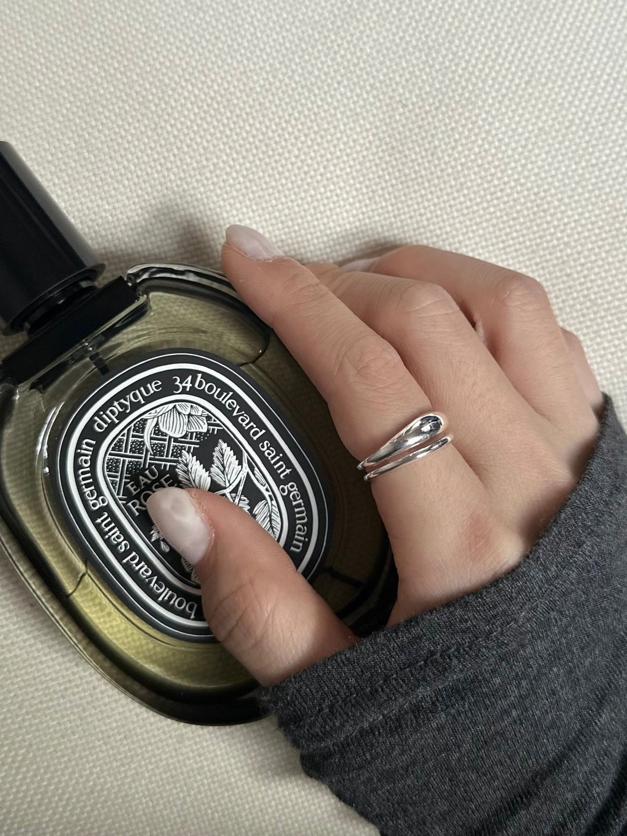 Seraph Curve Ring