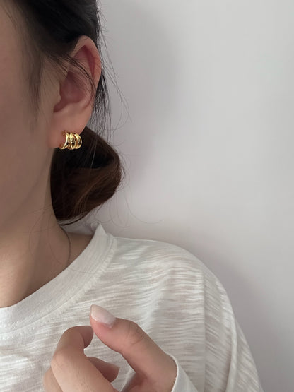 Three Claw Earring