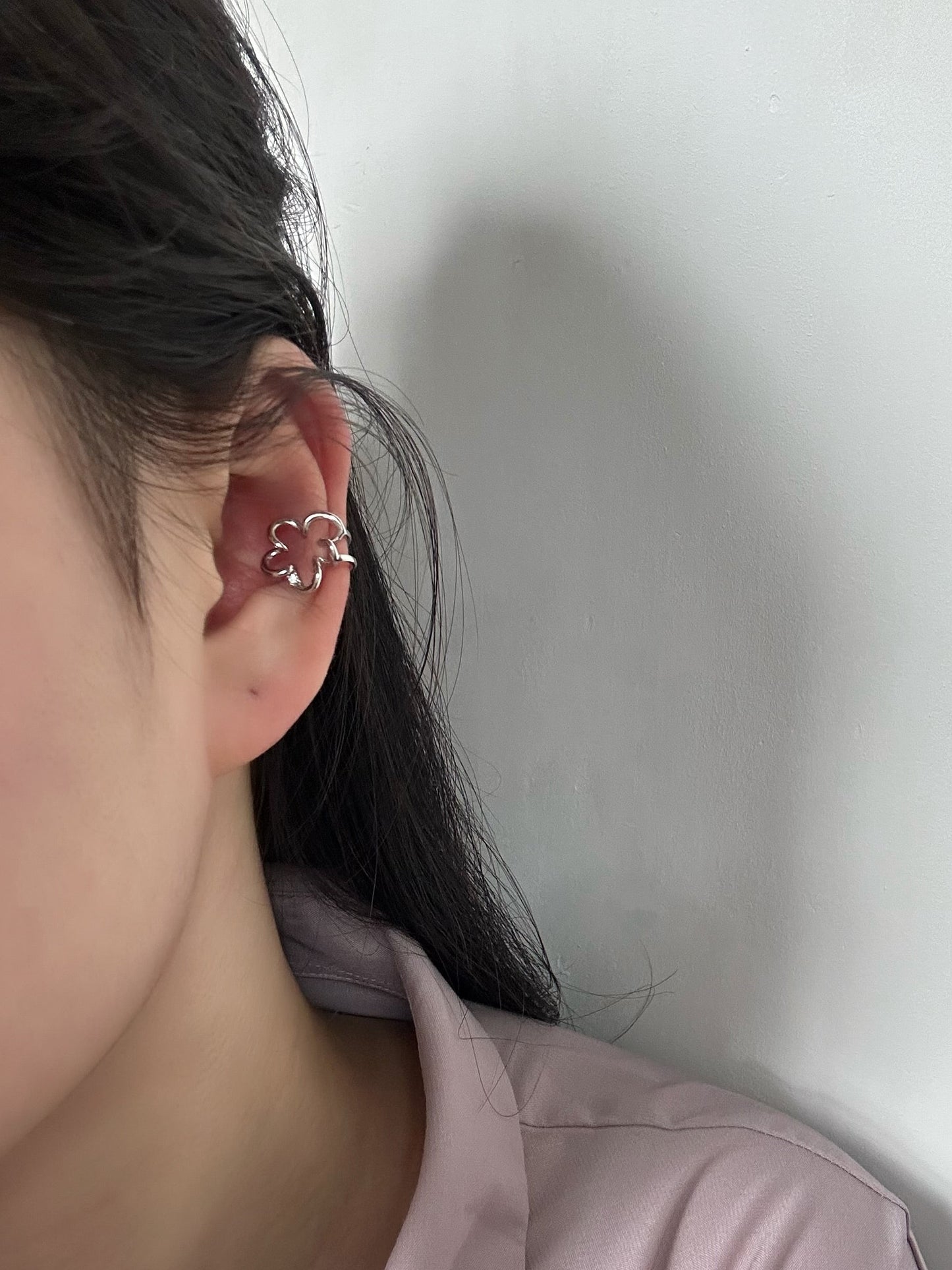 Hana Earcuff
