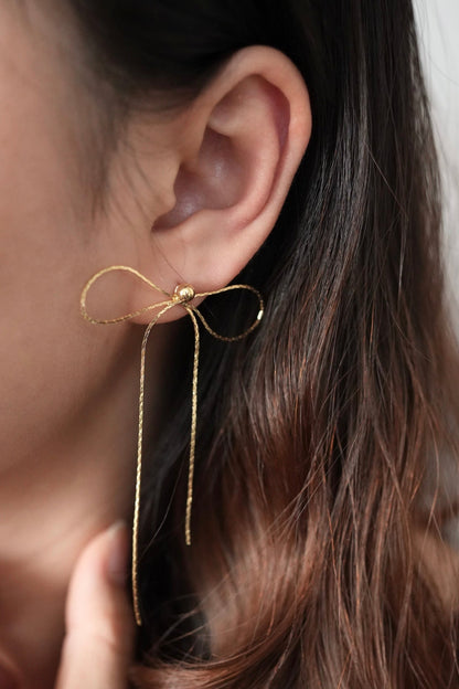 Golden Ribbon Earring