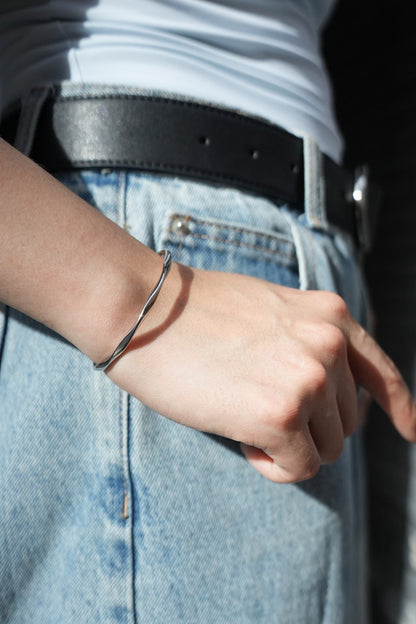 Gentle Wave Bracelet