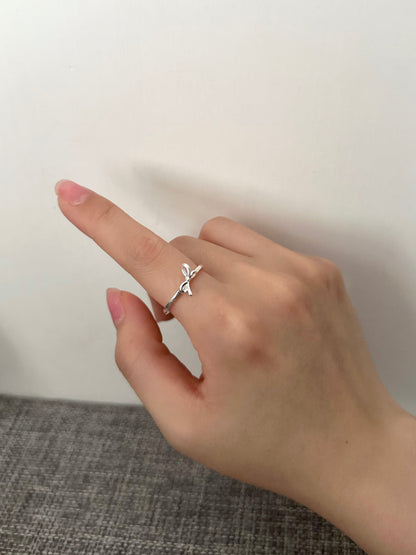 Infinite Bow Ring