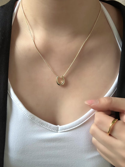 Drift Arch Necklace