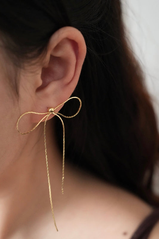 Golden Ribbon Earring