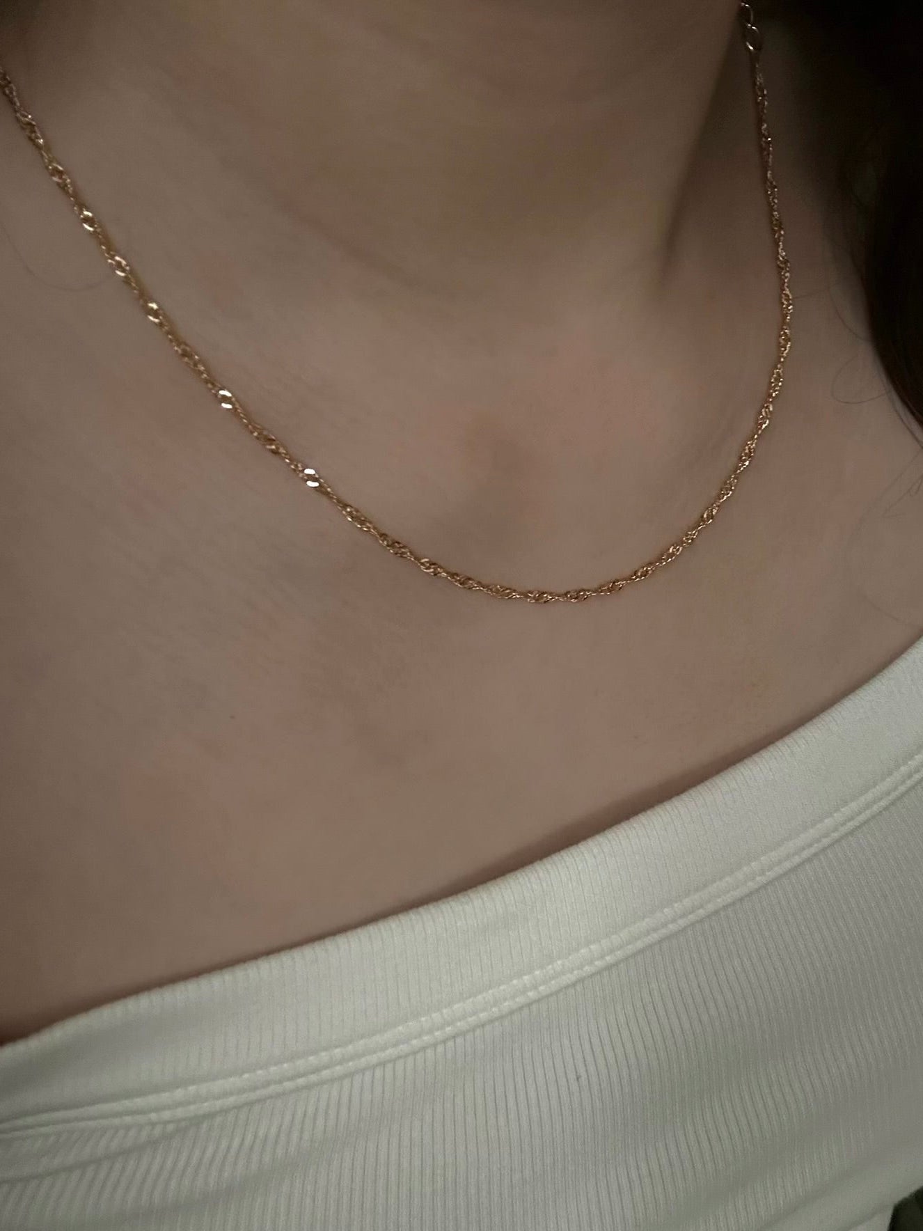 Glimmer Twist Necklace