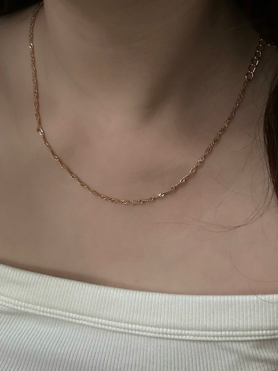 Glimmer Twist Necklace