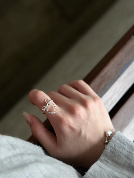 Silver Ribbon Ring