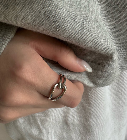 Twink Knot Ring