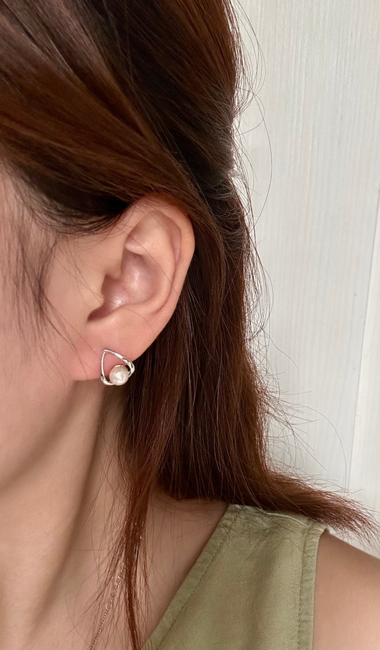 Pyralune Earring