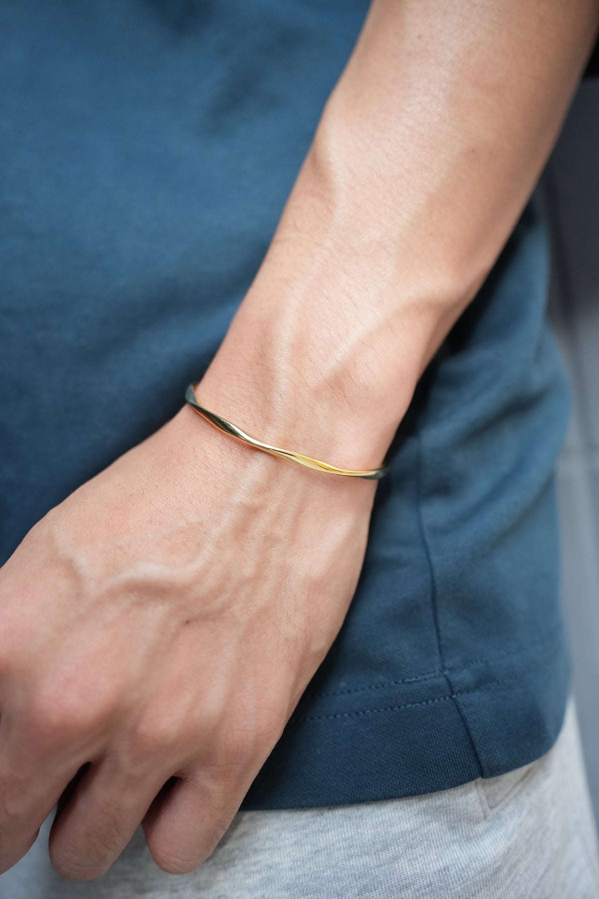 Gentle Wave Bracelet