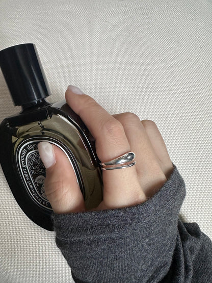 Seraph Curve Ring