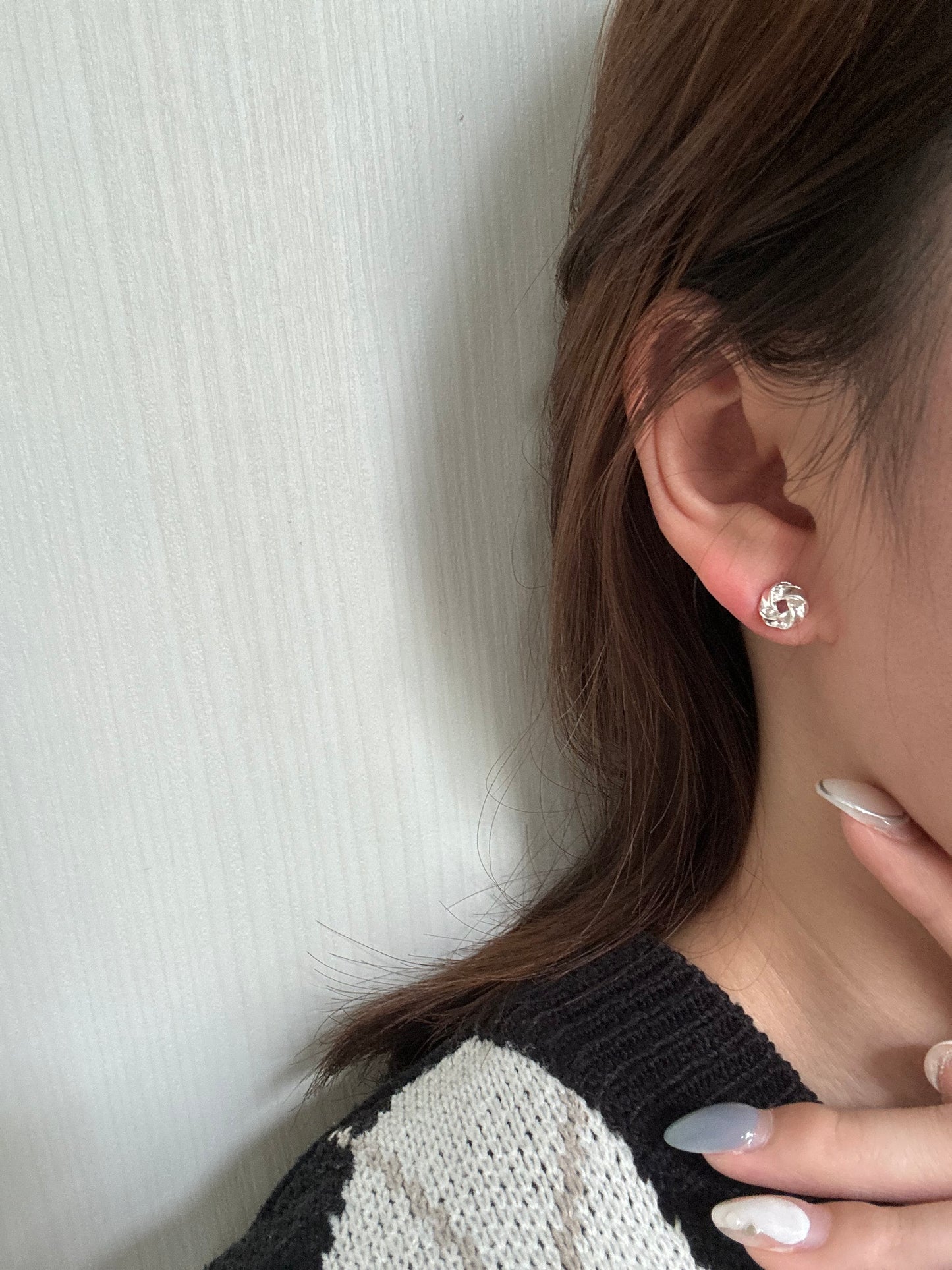 Gleaming Radiance Earring