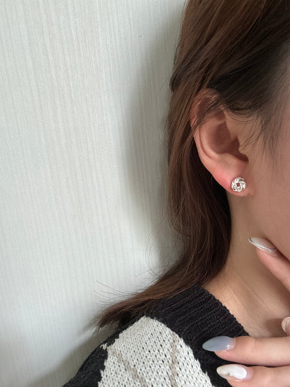 Gleaming Radiance Earring