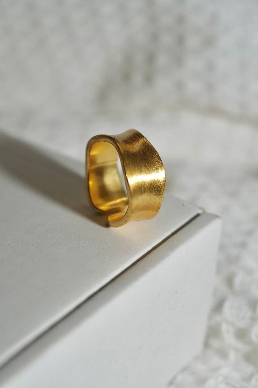 Unshaped Ring
