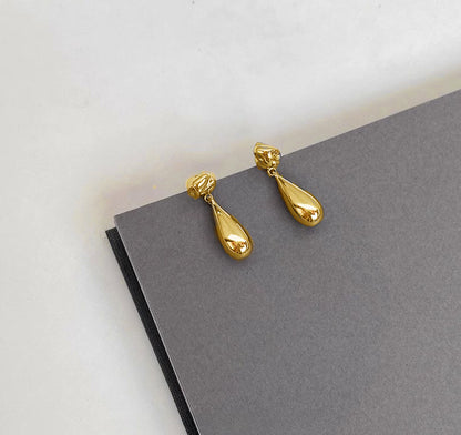 Liquid echo earring