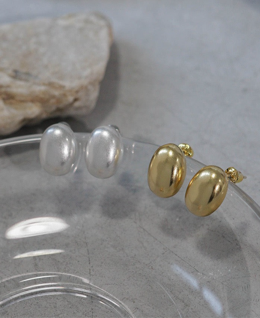 Pebble Egg Earring