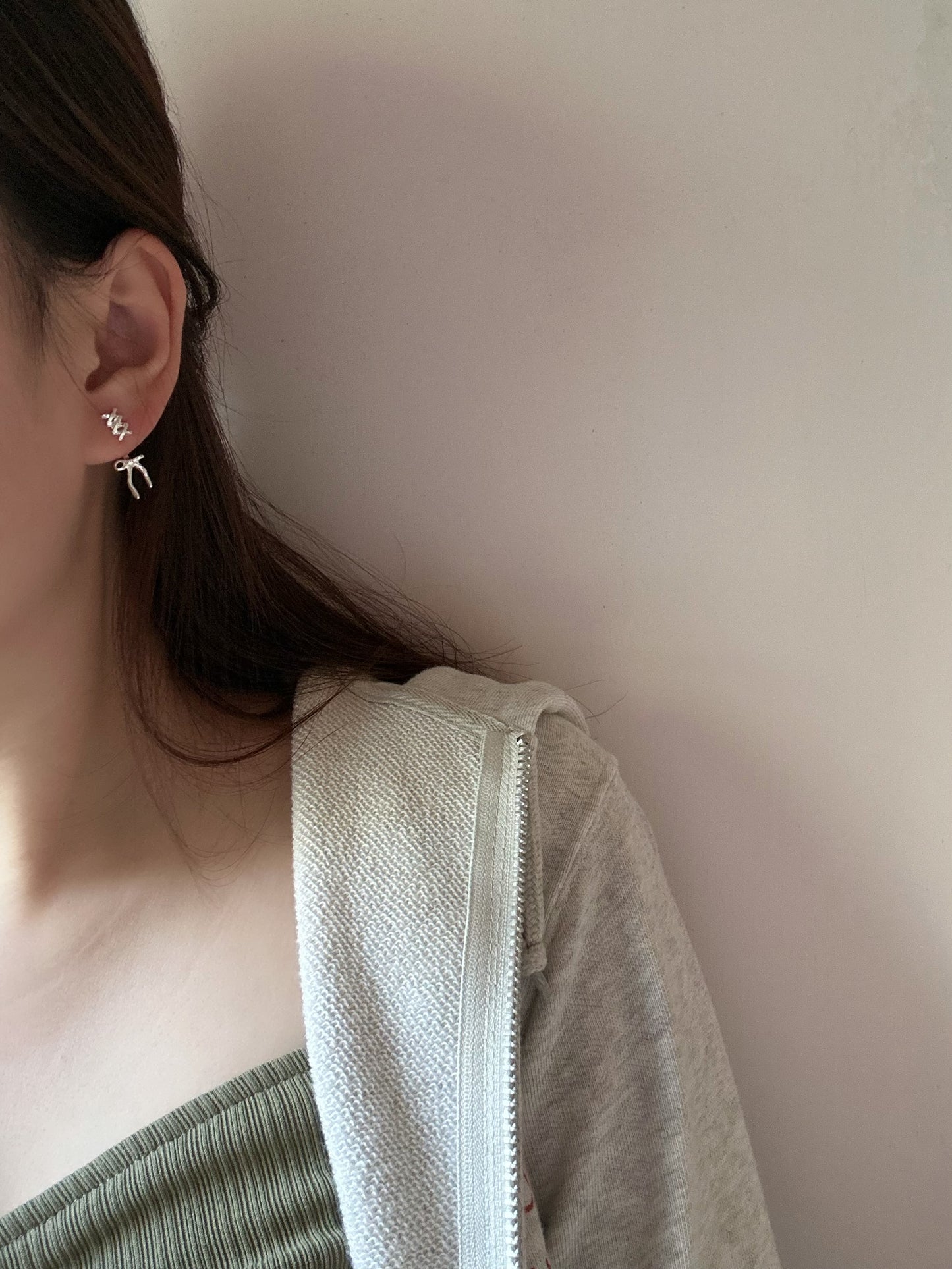 Twist & Gleam Earring