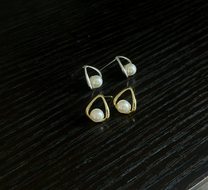 Pyralune Earring
