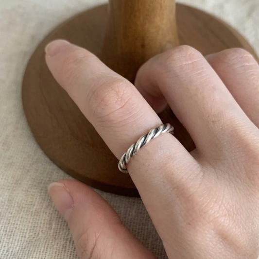 Willow Wrap Ring