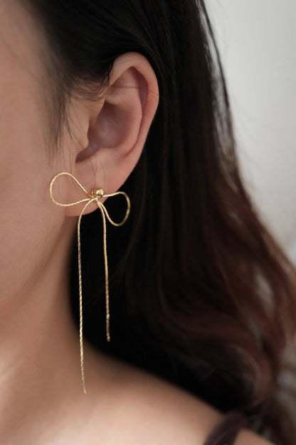 Golden Ribbon Earring