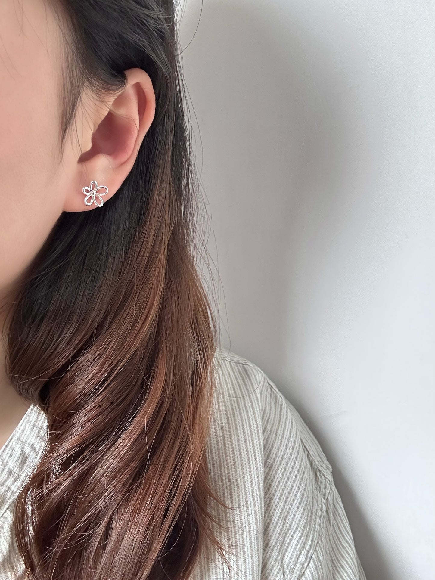 Silver Flora Earring