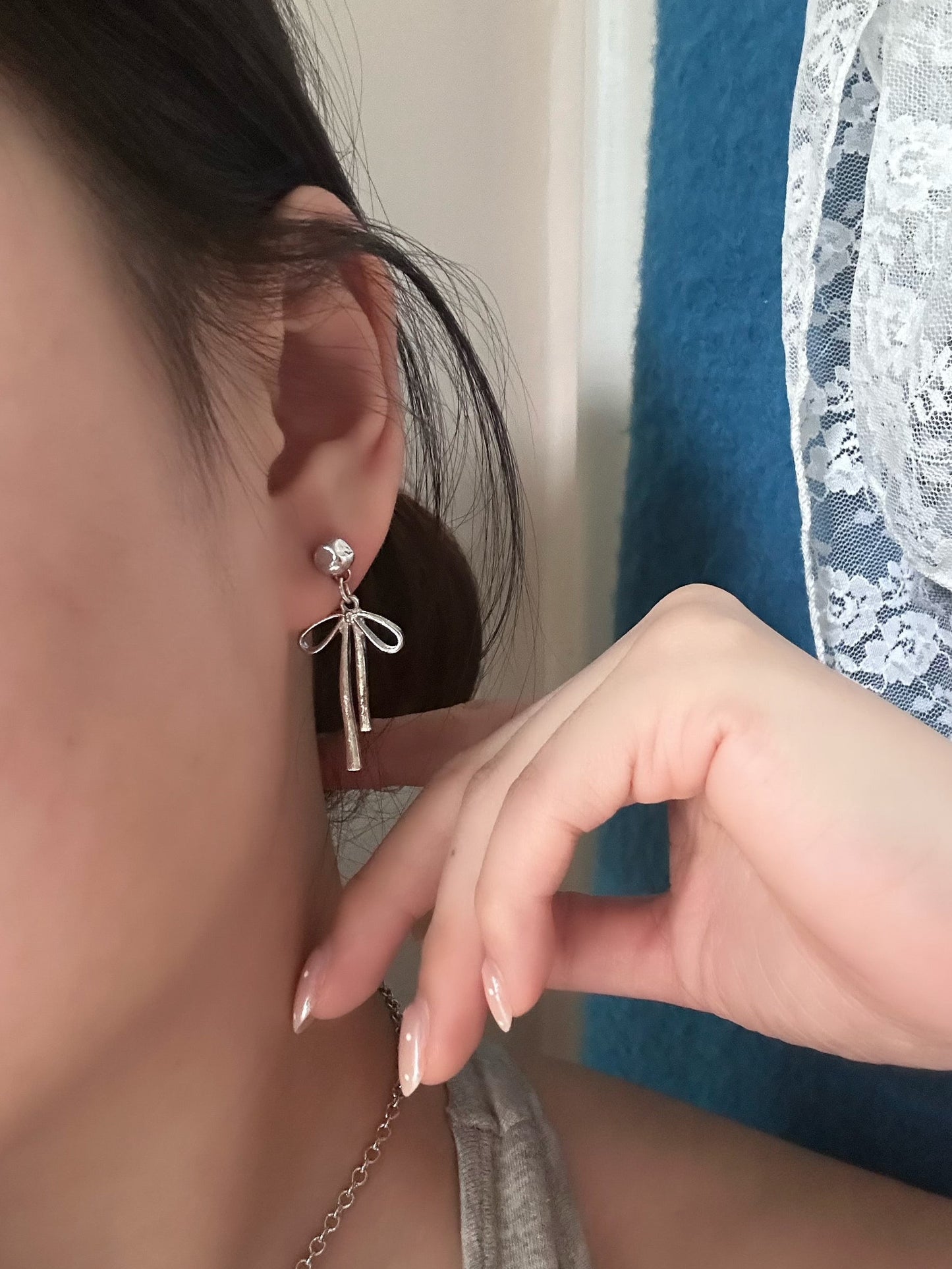 Subtle Bow Earring