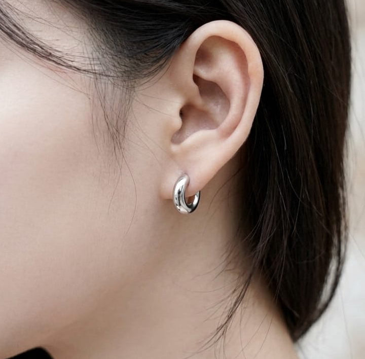 Luna Arc earring