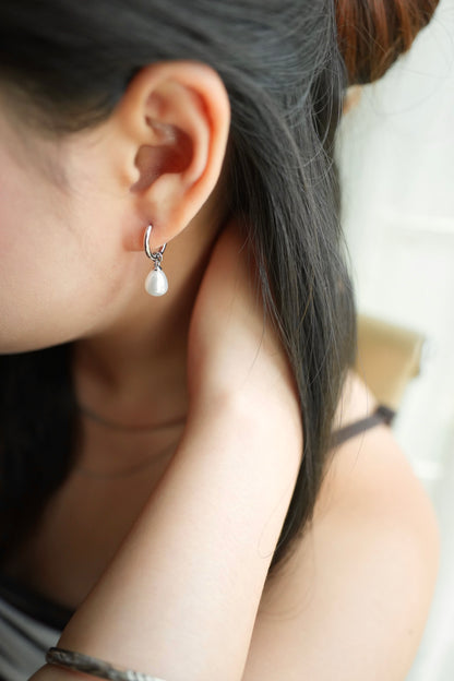 Falling Grace Earring