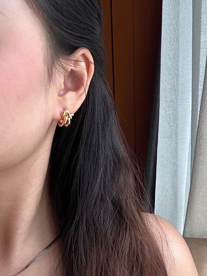 Slender Knot Earring