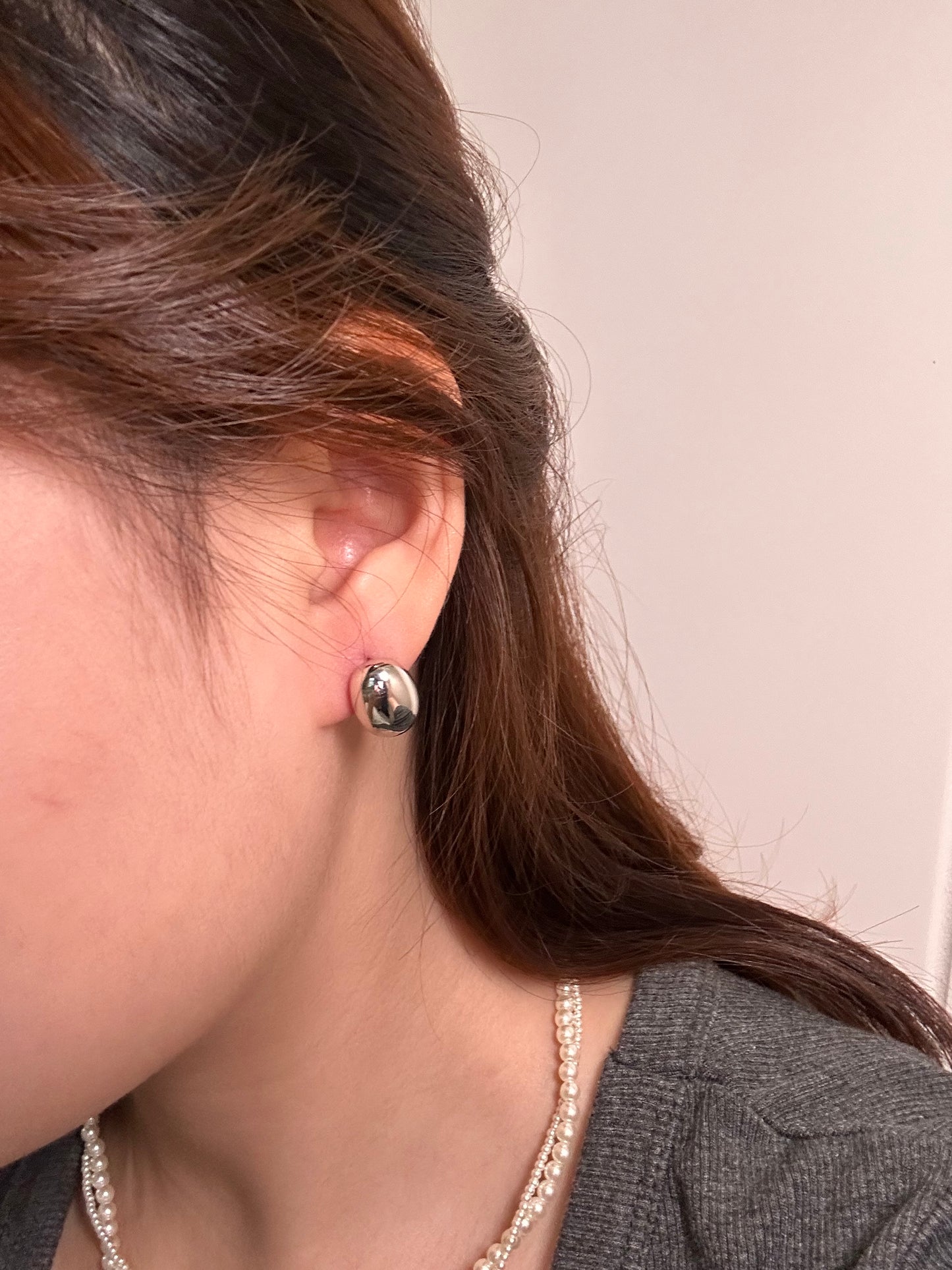 Pebble Egg Earring