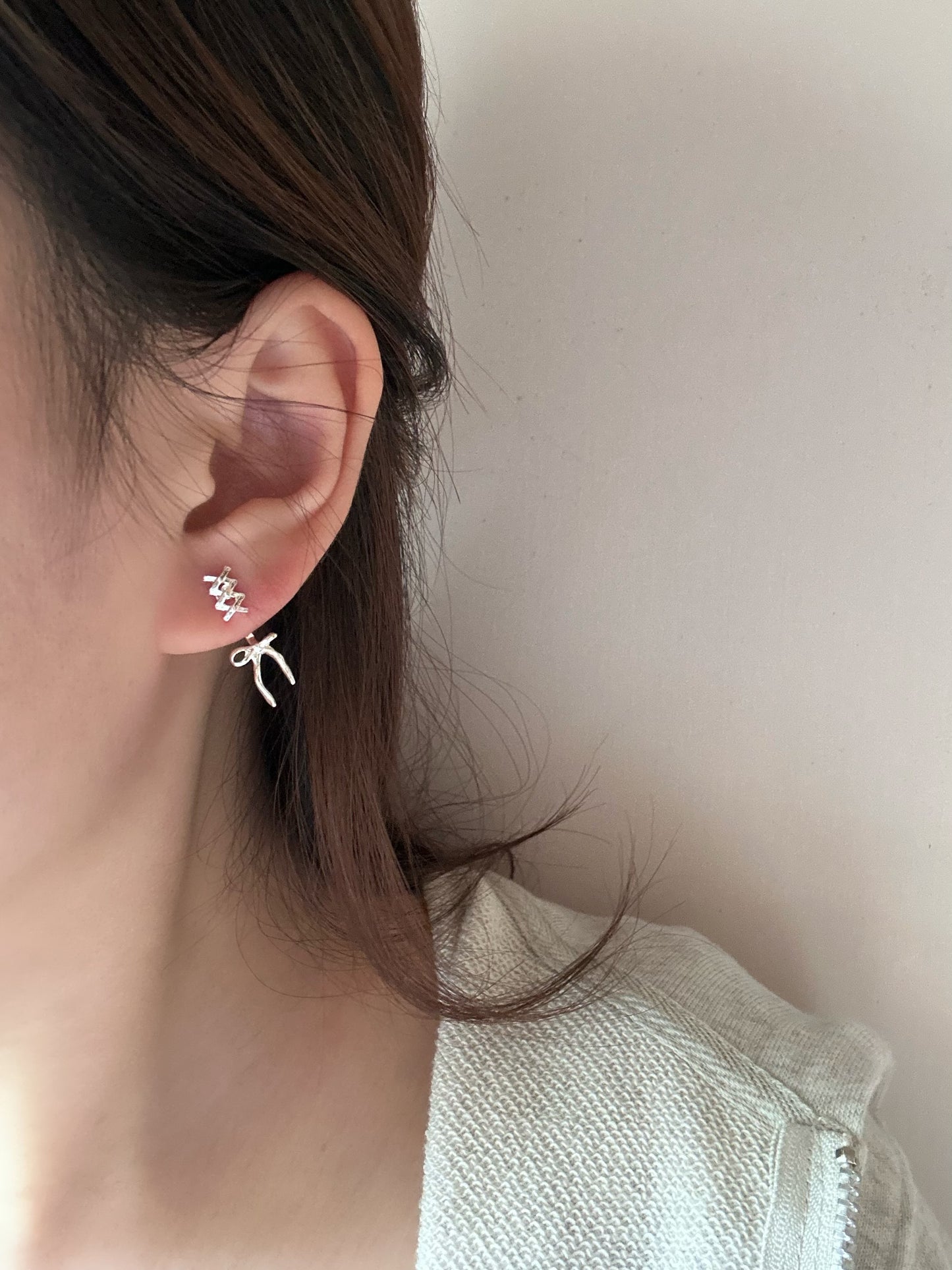 Twist & Gleam Earring