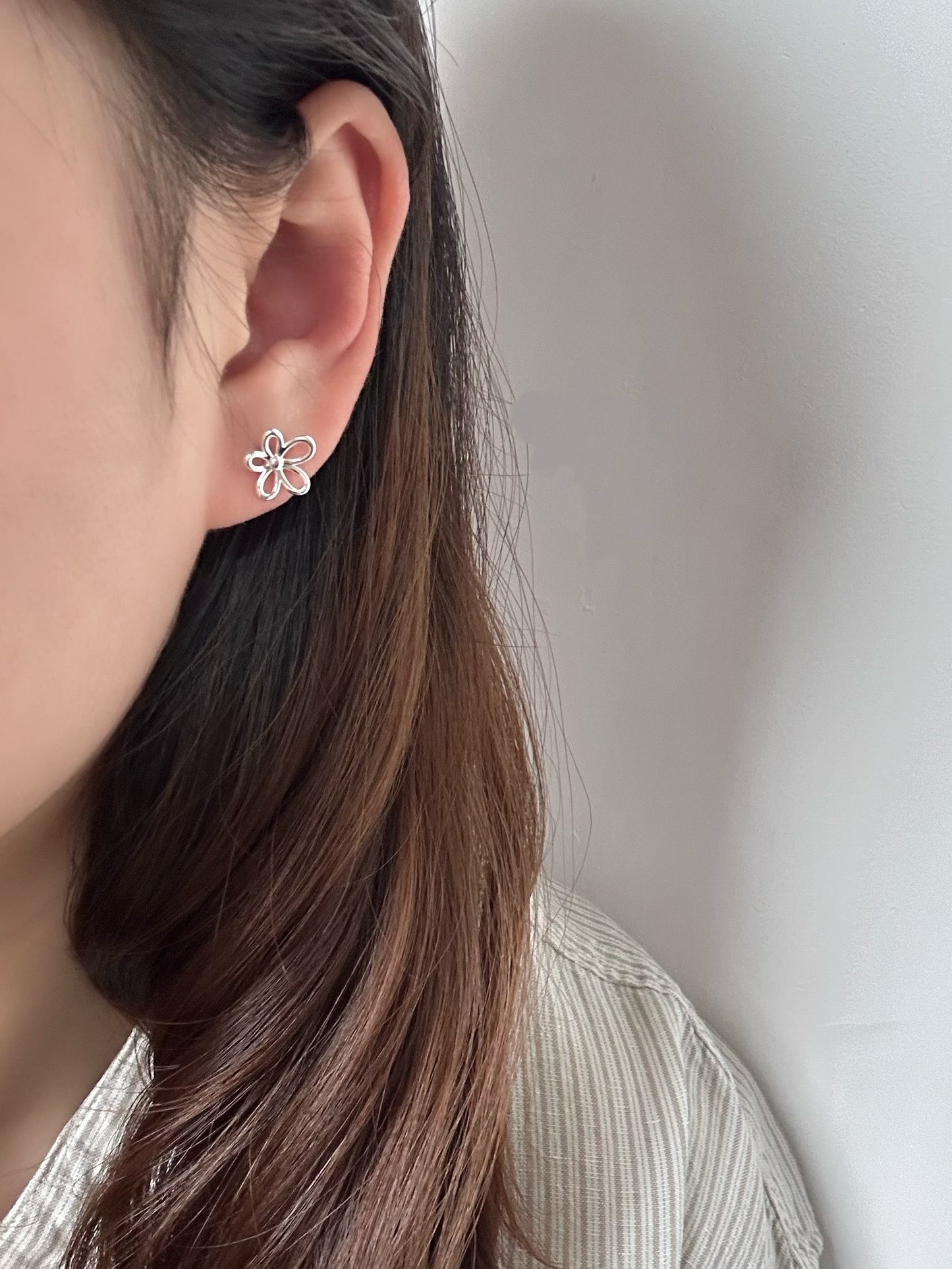 Silver Flora Earring