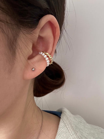 Pearl Crest Earcuff