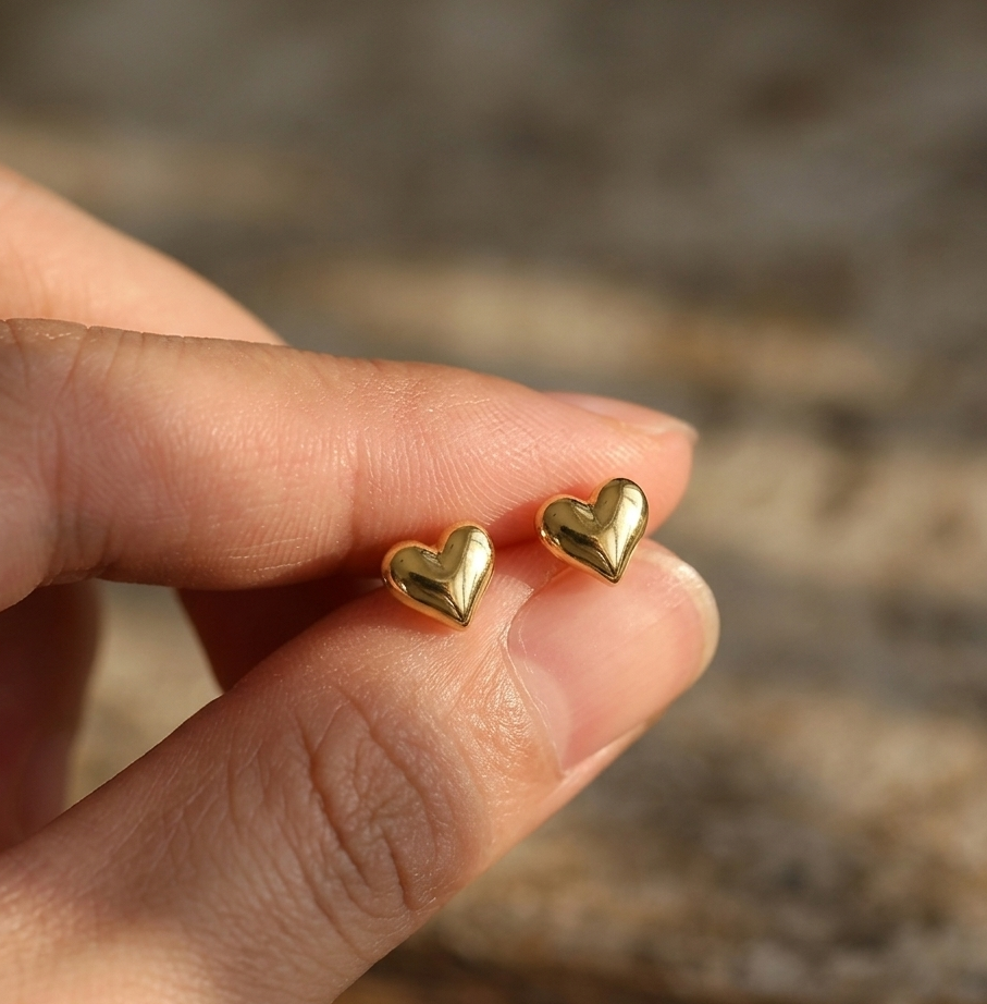 Pearl Heart Earring