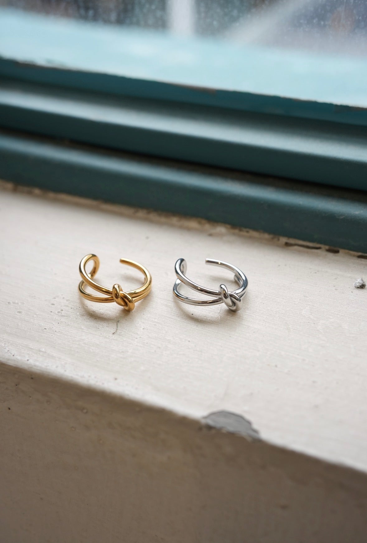 Flux Knot Ring