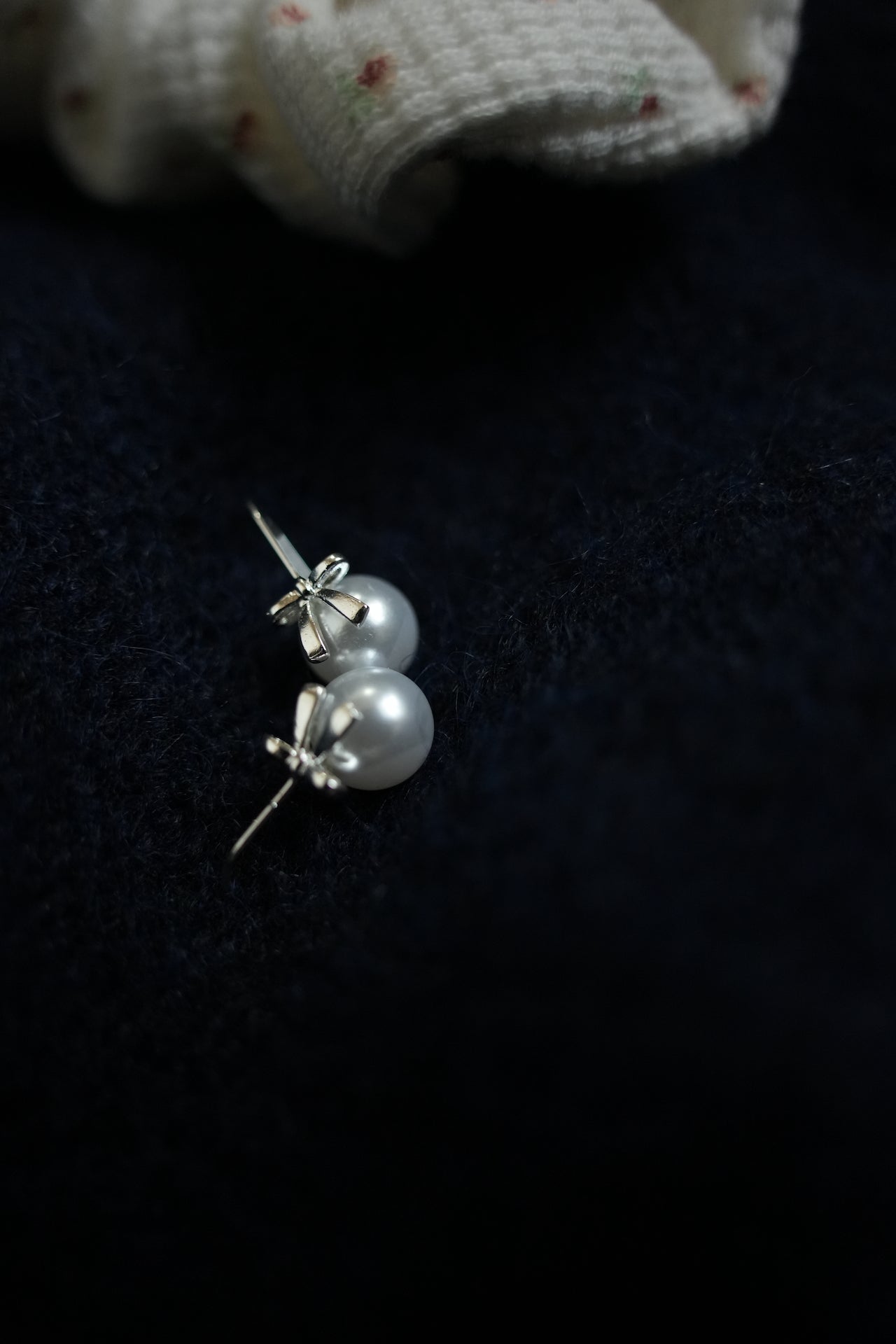 Pearl Bow Earring
