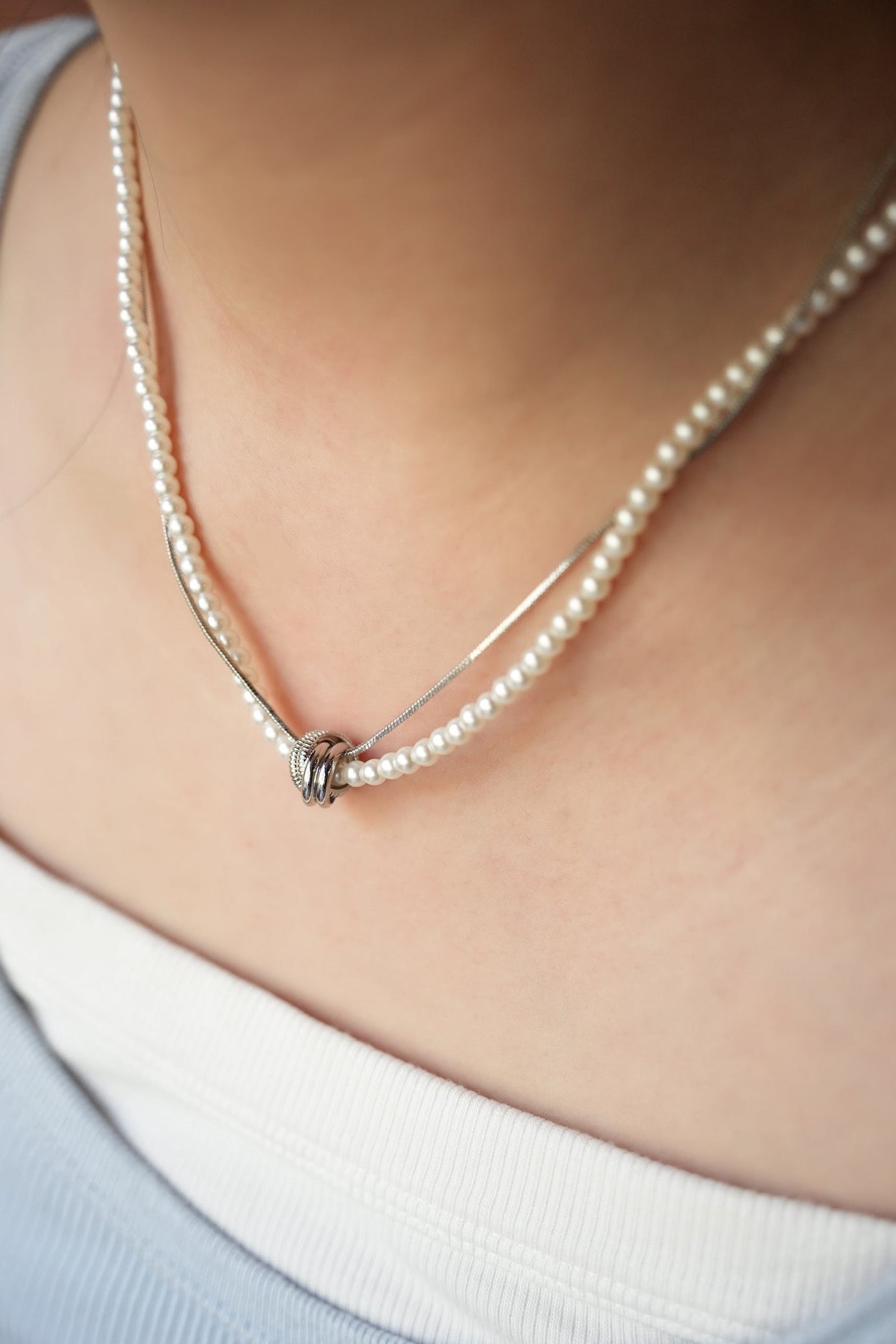 Bound Pearl Necklace