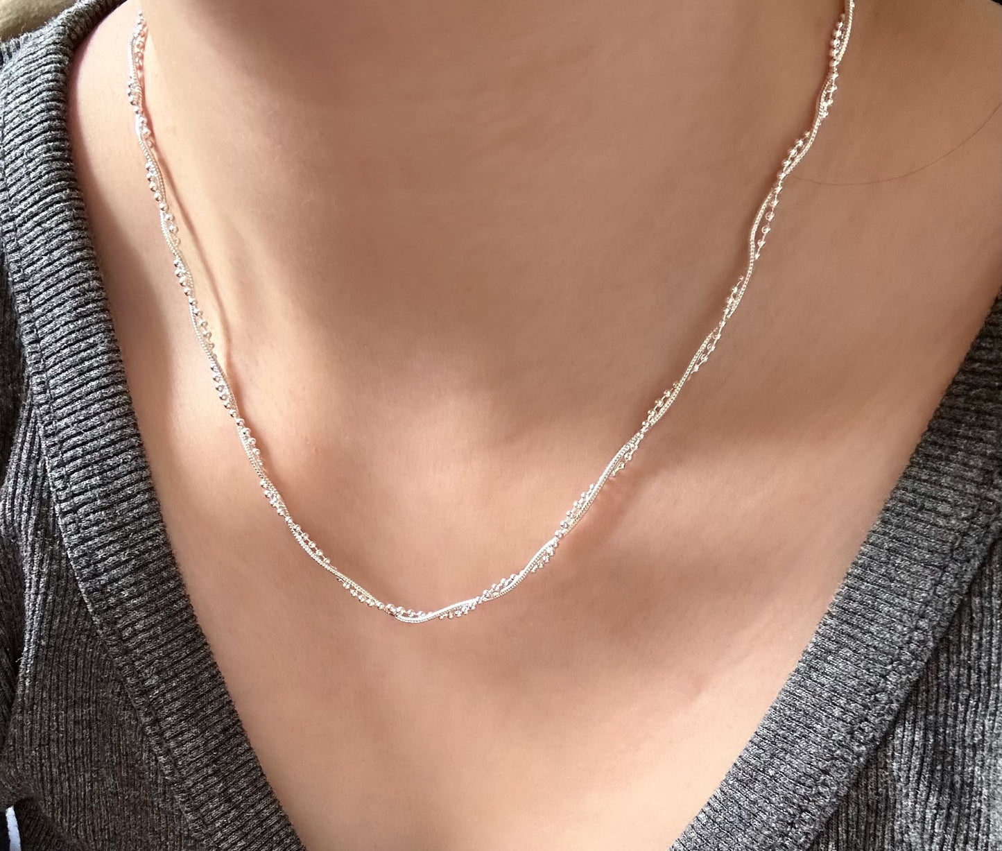 Linear Orbit Necklace