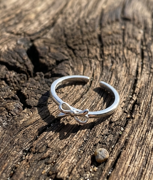 Infinite Bow Ring