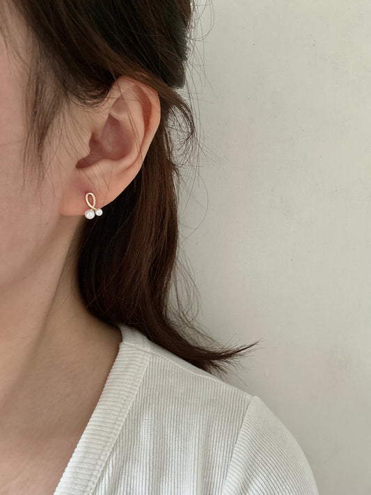 Pearl Duette Earring