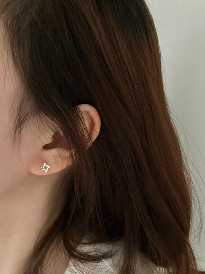 Vetra Star Earring