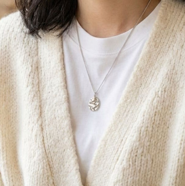 Tierra Crest Necklace