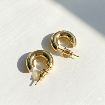 Luna Arc earring